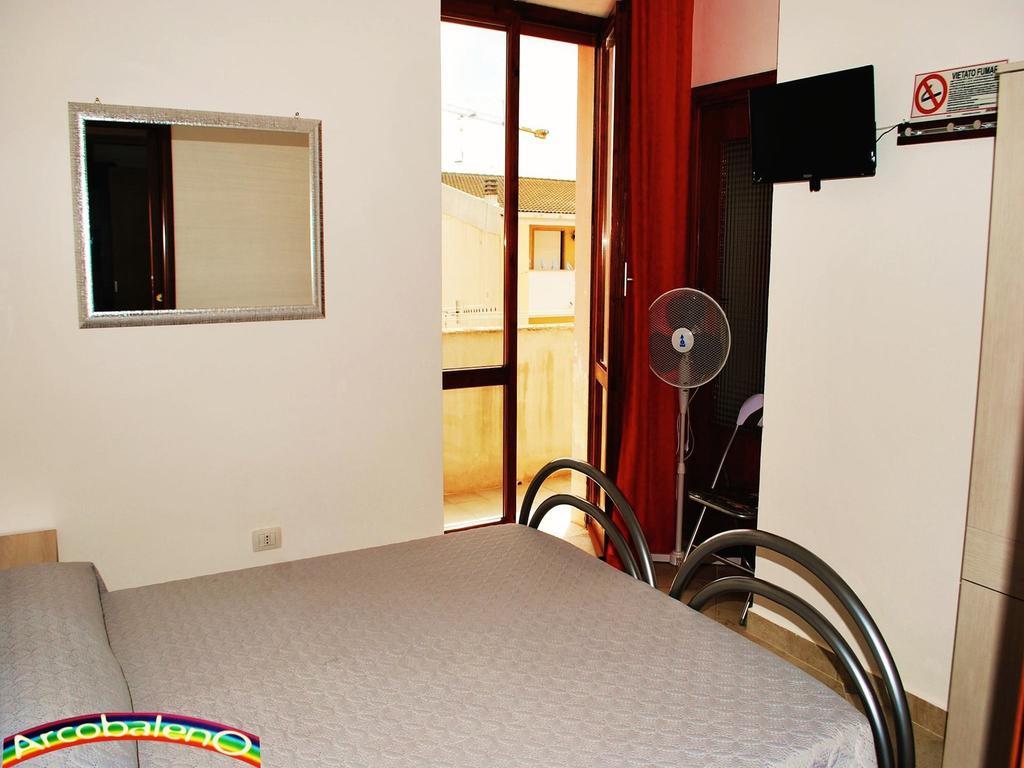 Il Nuovo Arcobaleno Bed & Breakfast Алгеро Екстериор снимка